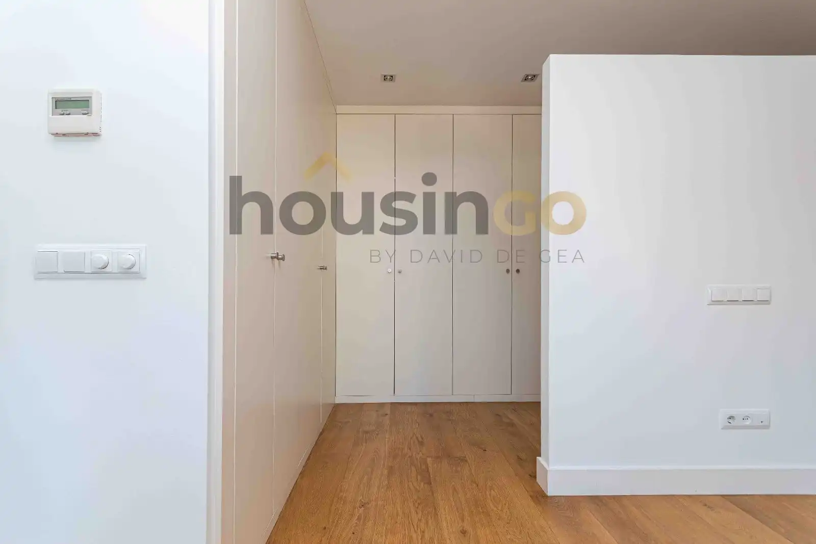 Bedroom of Flat for rent in Madrid  with Air Conditioner, Heating and Terrace