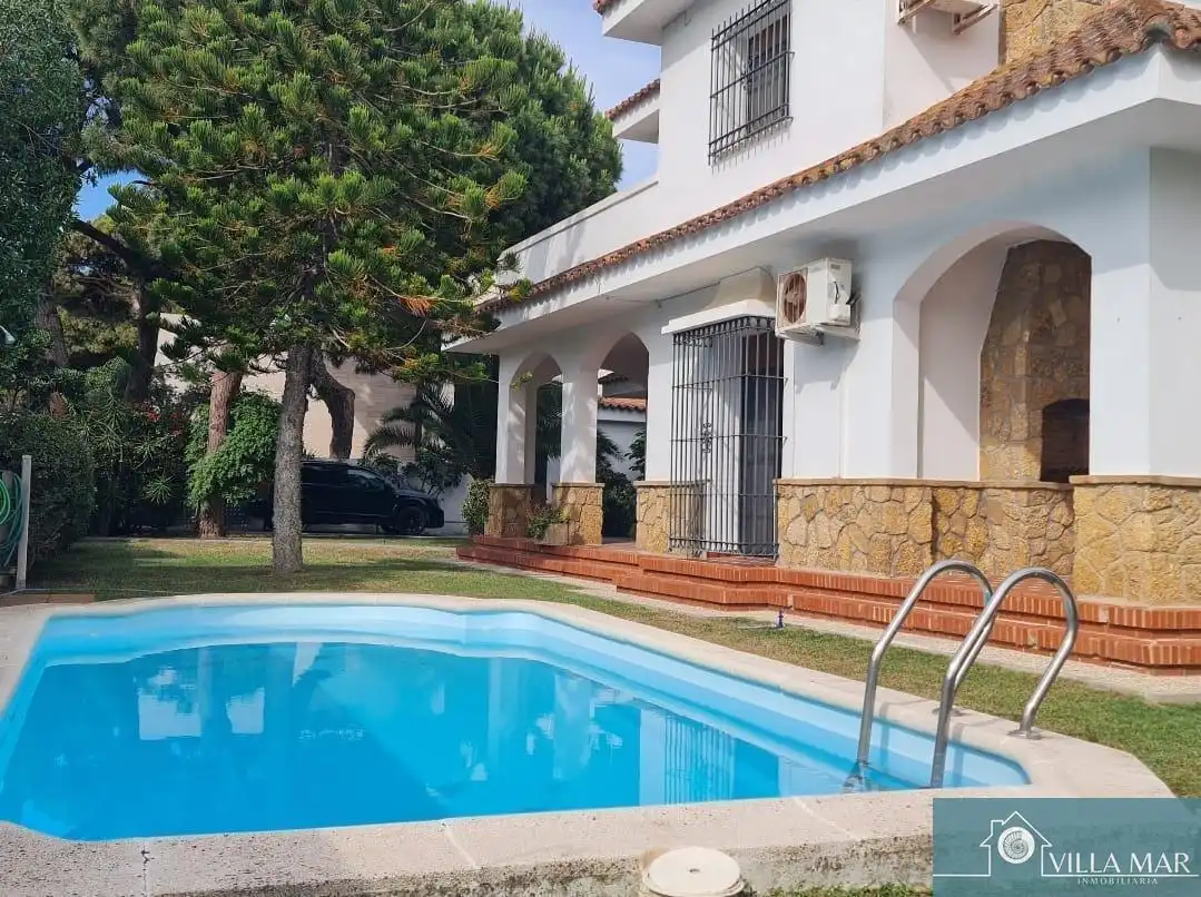 Piscina de Casa o xalet en venda en Rota amb Piscina