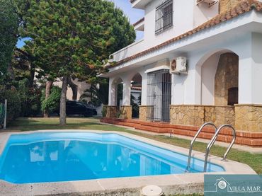 Xalet amb piscina en venda a Aguadulce - Almadraba - Punta Candor