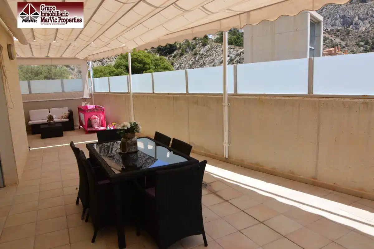 Terrasse von Erdgeschoss zum Verkauf in Altea mit Privatgarten, Möbliert und Gemeinschaftspool