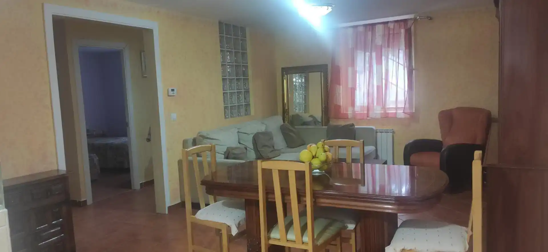 Menjador de Casa adosada en venda en Frumales amb Moblat, Rentadora i Microones