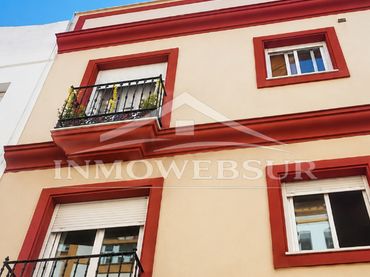 Appartamento con balcone in vendita a Calle Realidad