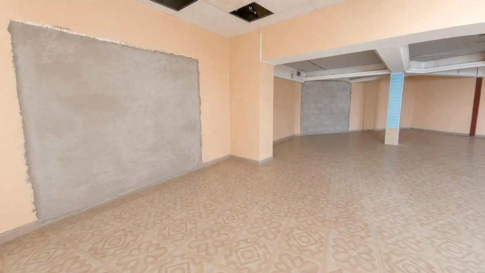 Local comercial en venda a Calle Calle Calderín López 13, imagen 2