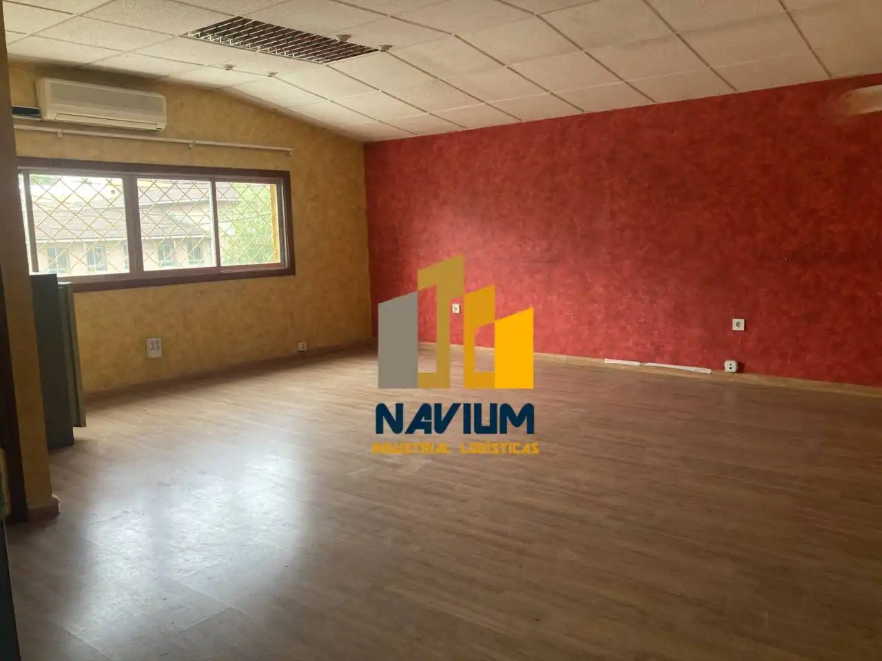 Industrial building to rent in Barrio de la Estación, imagen 10