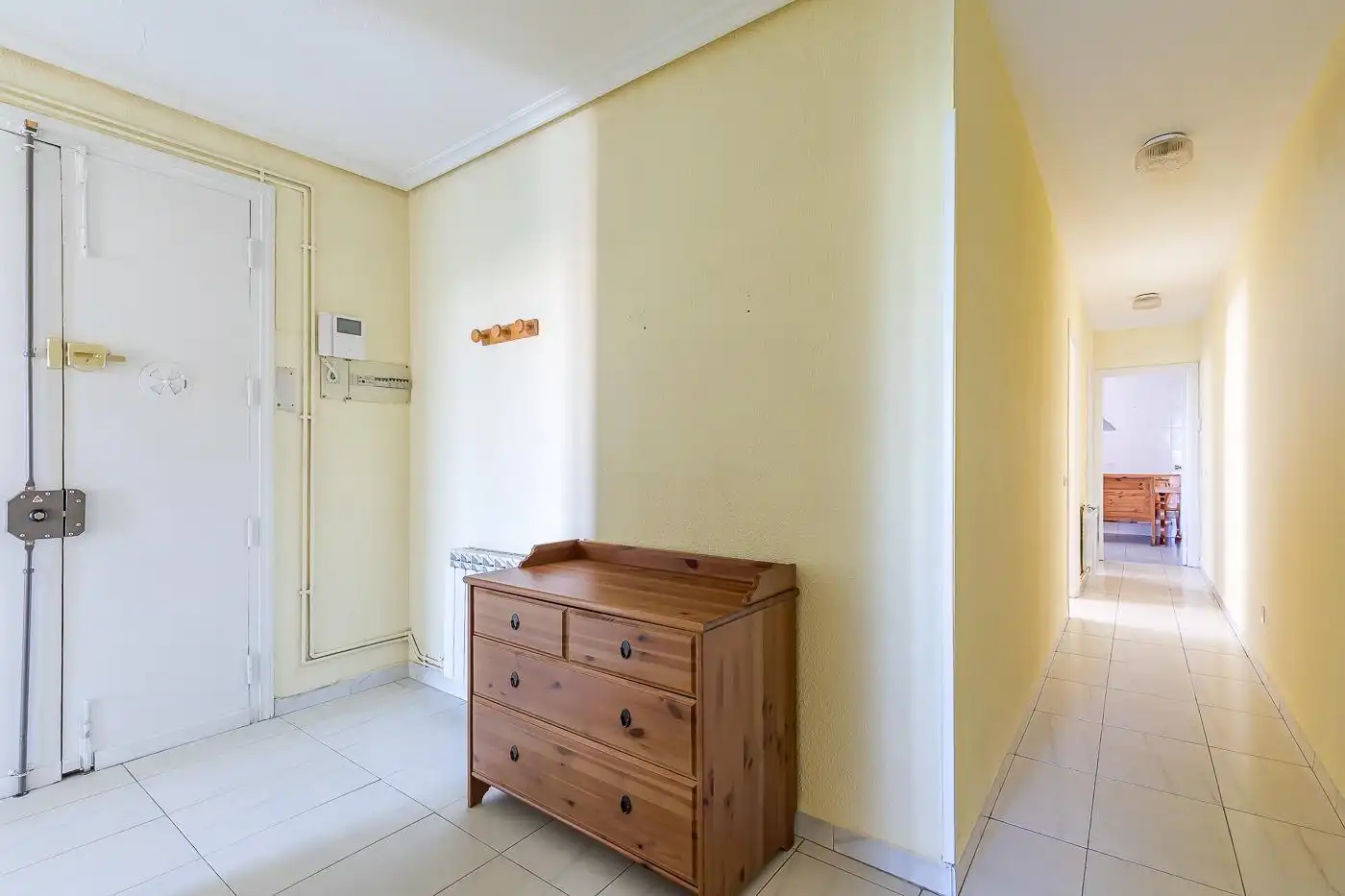 Flat for rent in Madrid  with Heating and Furnished