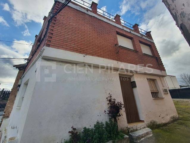 Casa-chalet en Venta en CL CORRALADA en Bergasa
