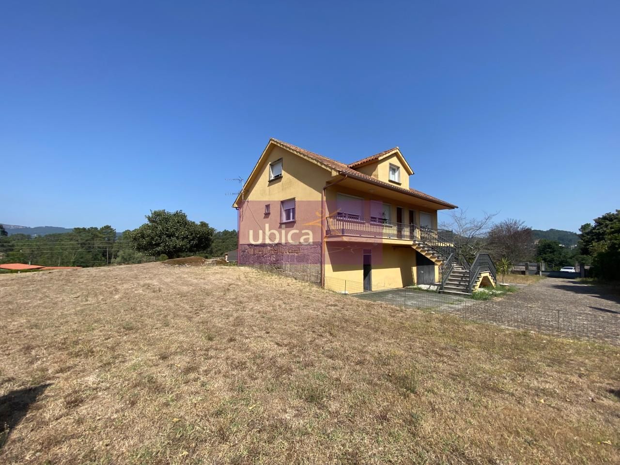 Casa o xalet en venda en O Porriño   amb Calefacció, Jardí privat i Parquet