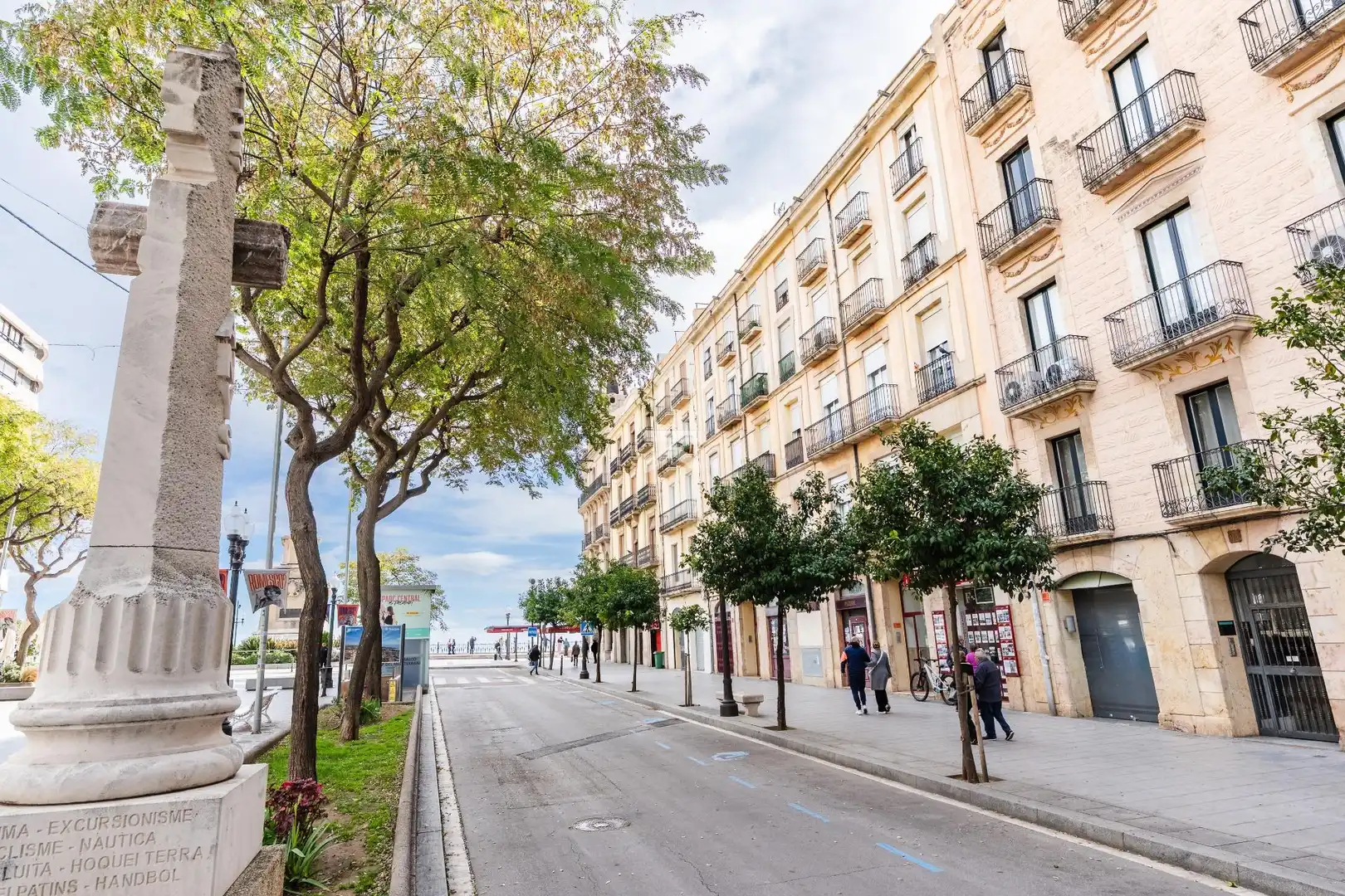 Local comercial de lloguer a Rambla Nova, imagen 2