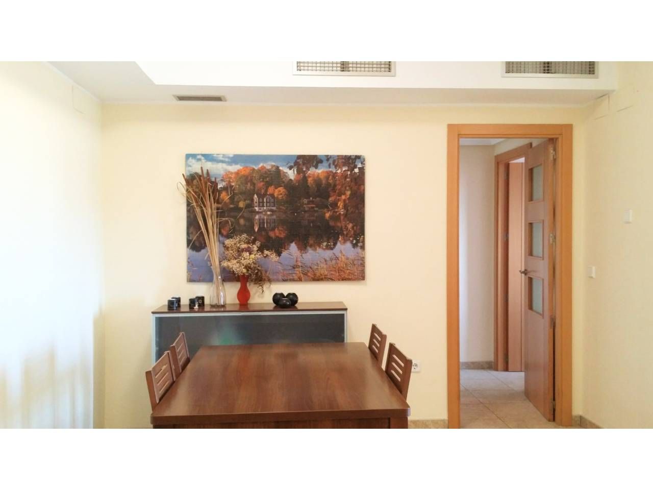 Menjador de Pis de lloguer en San Jorge / Sant Jordi amb Terrassa, Traster i Moblat