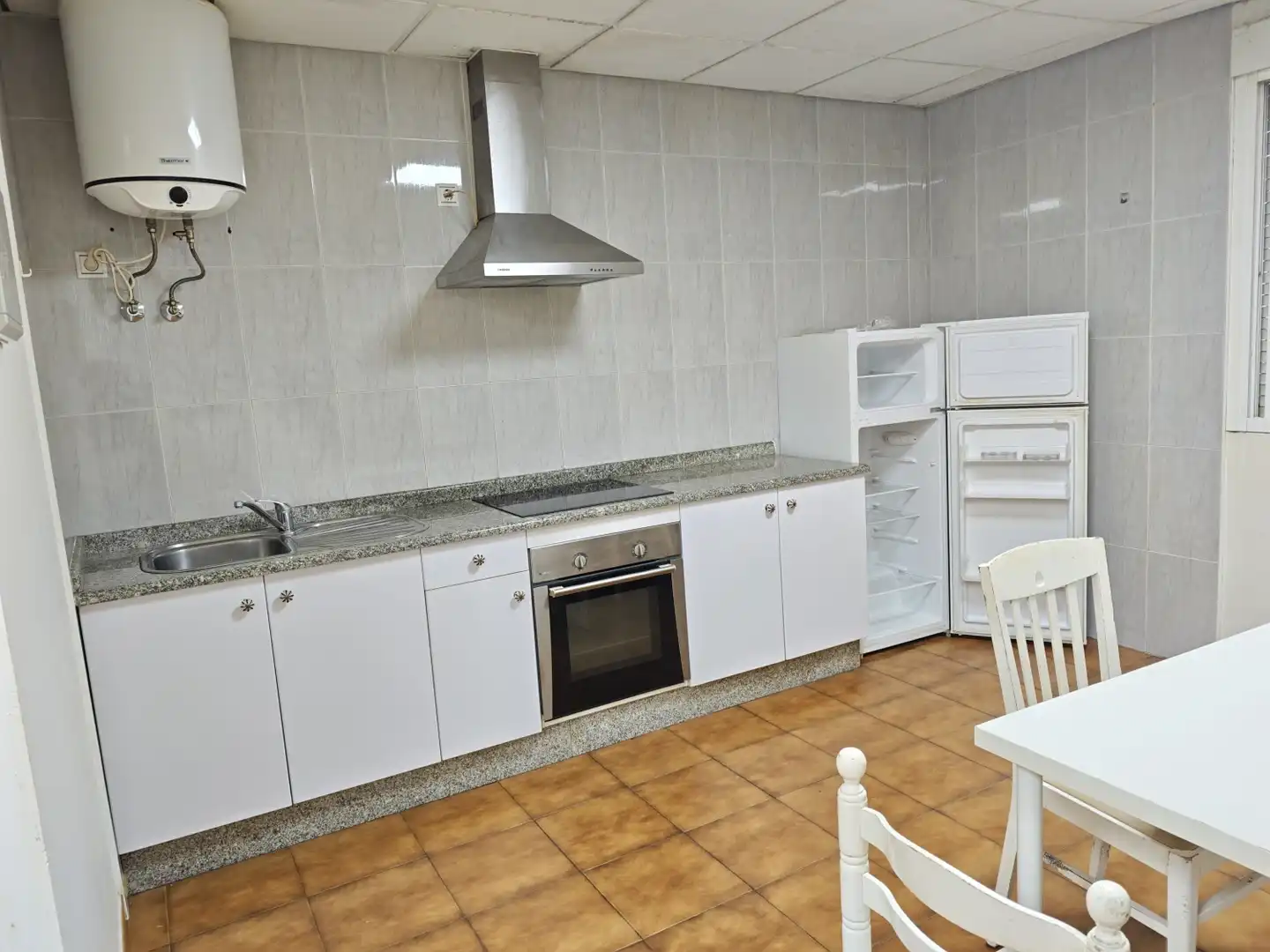 Kitchen of Flat for rent in Vilagarcía de Arousa  with Furnished, Oven and Washing machine