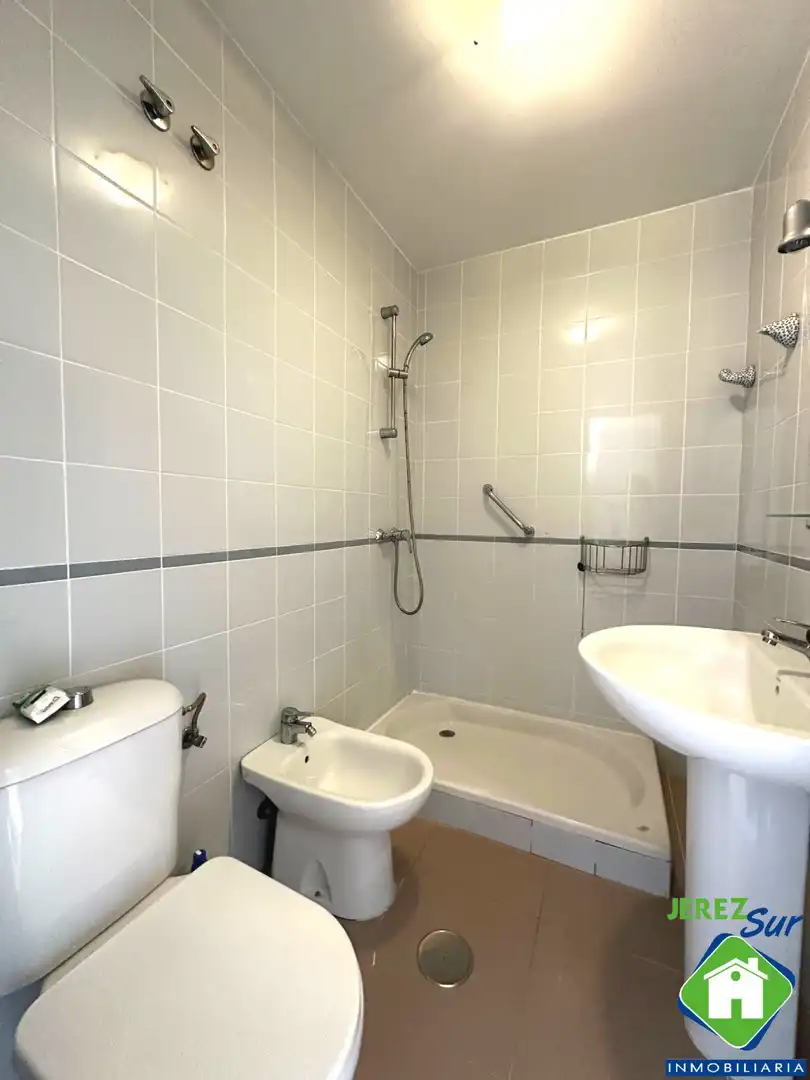 Baño de Piso en venta en Jerez de la Frontera con Aire acondicionado, Calefacción y Terraza