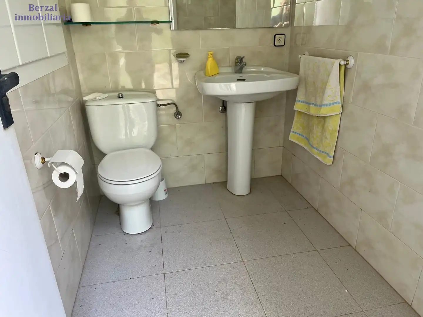 Bany de Casa o xalet en venda en Nalda amb Jardí privat, Terrassa i Traster