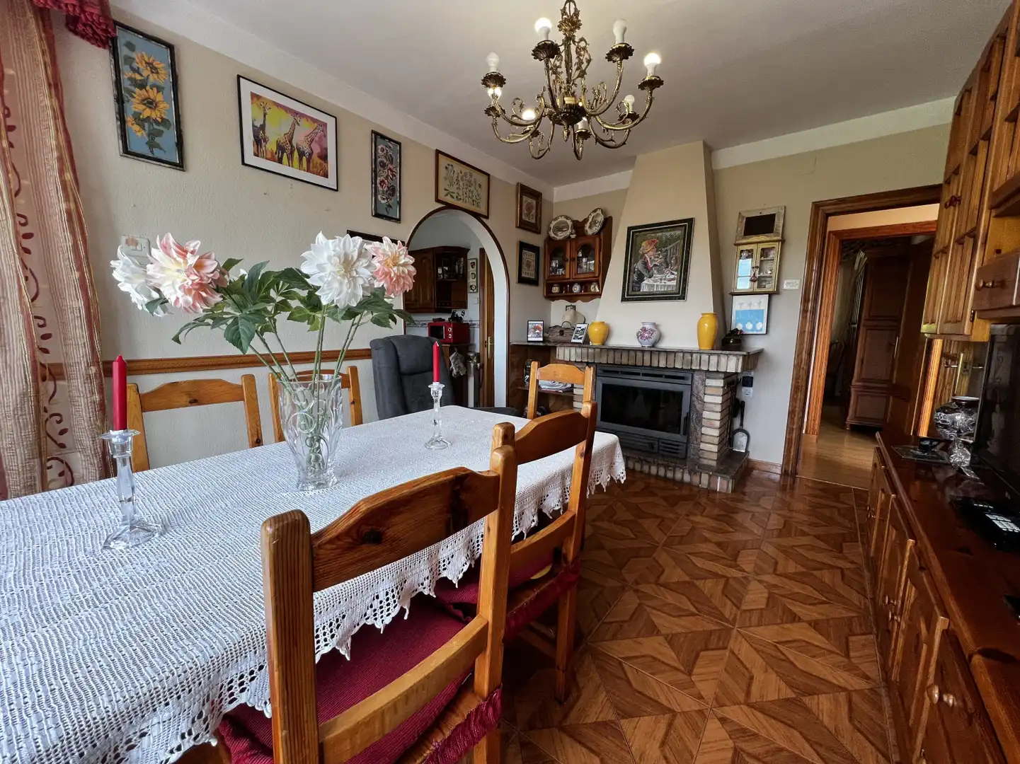 Comedor de Casa o chalet en venta en Polanco con Calefacción, Jardín privado y Parquet