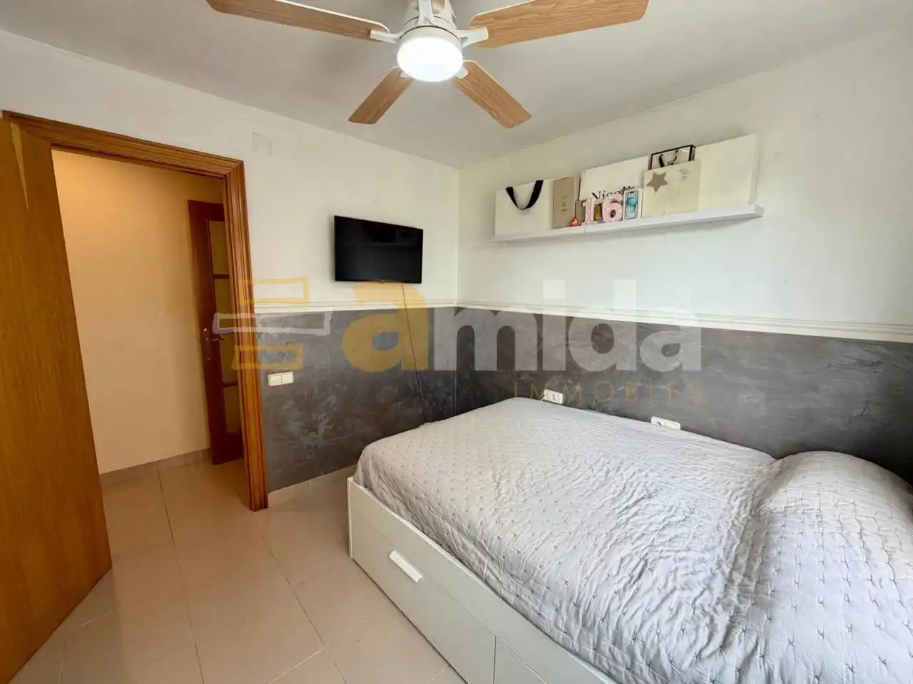 Dormitori de Casa o xalet en venda en Sabadell amb Aire condicionat, Calefacció i Jardí privat