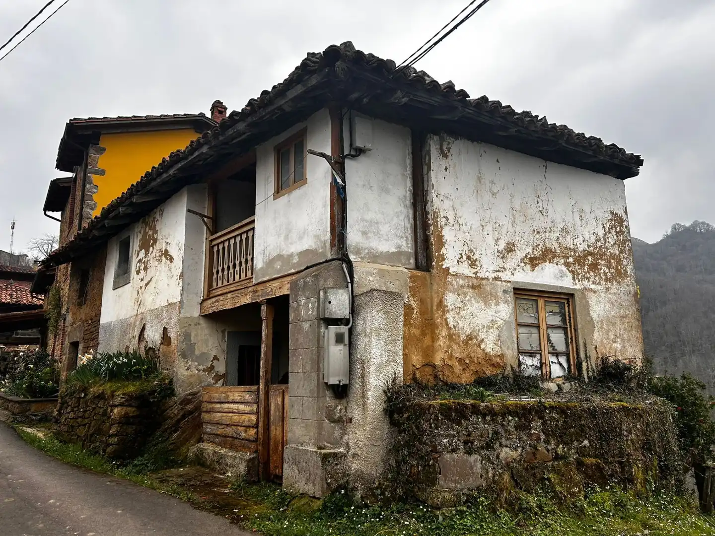 Casa con jardín en venta en Amieva, imagen 3