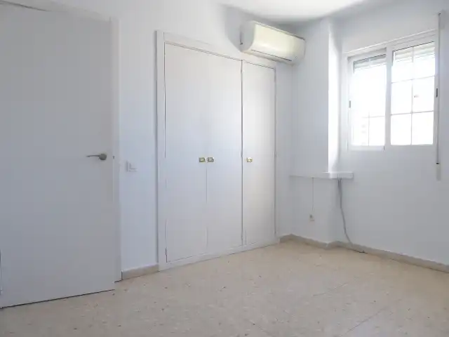 Habitación de Piso de alquiler en Málaga con Aire acondicionado, Terraza y Horno