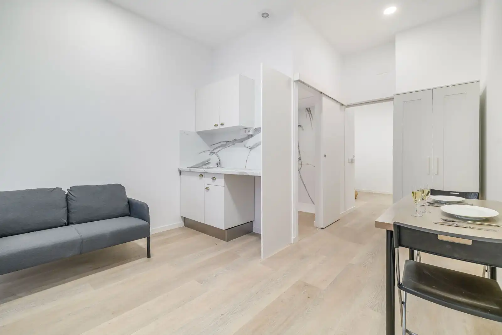 Estudi en venda en Viladecans amb Parquet, Moblat i Forn
