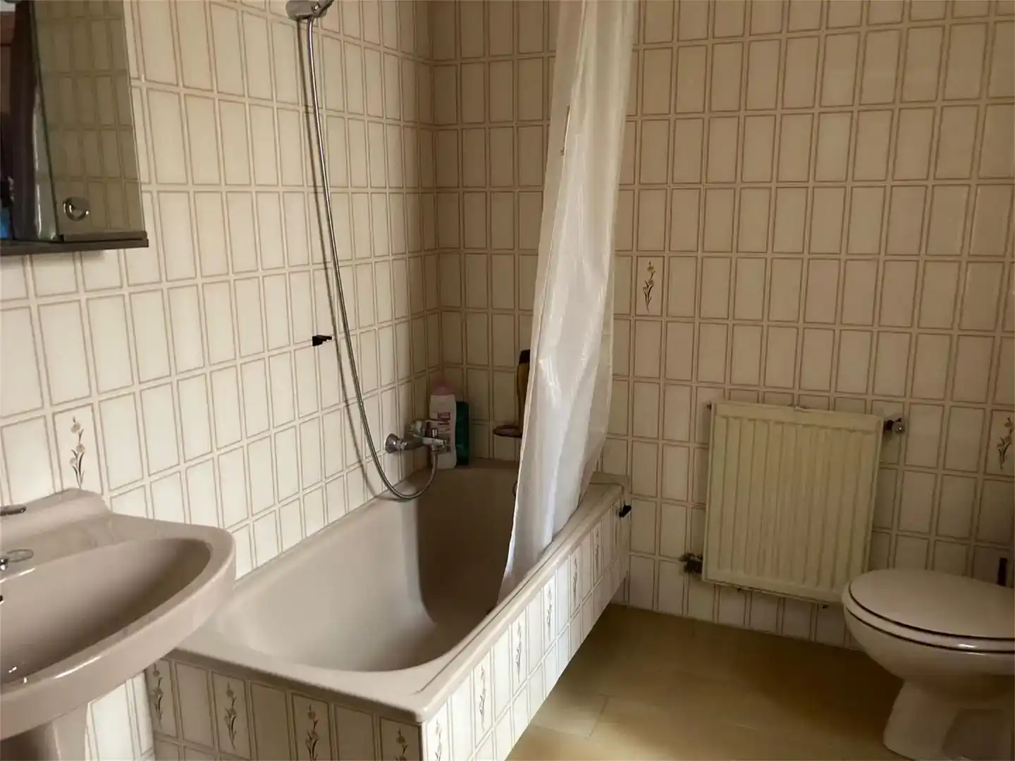 Baño de Piso en venta en Foz, Lugo