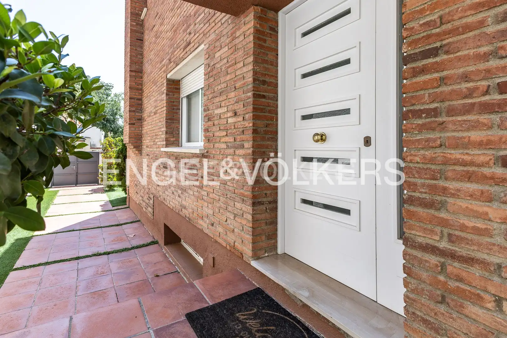 Vista exterior de Casa o chalet en venta en El Masnou con Aire acondicionado, Calefacción y Jardín privado