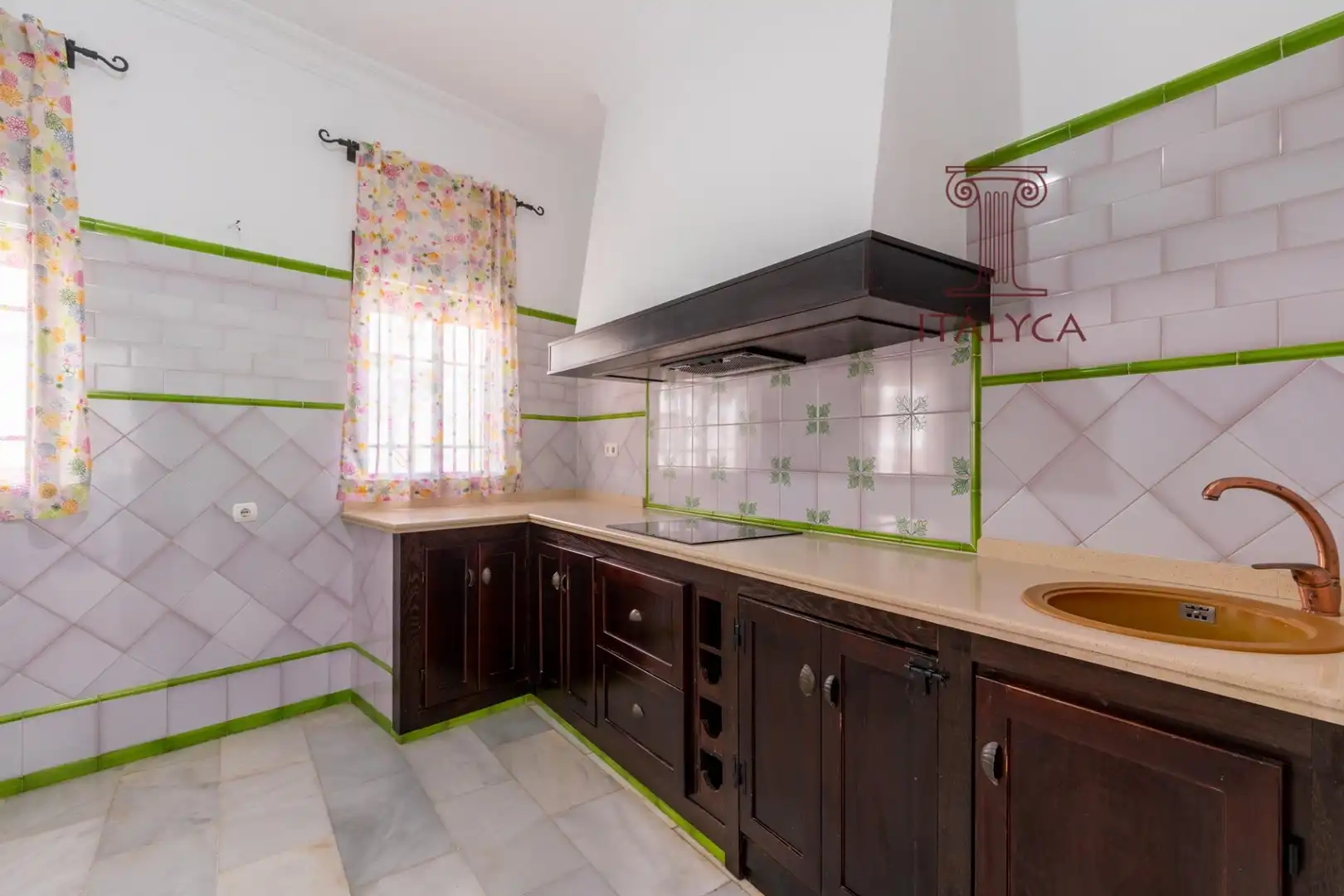 Cocina de Casa o chalet en venta en Aznalcázar con Aire acondicionado y Balcón