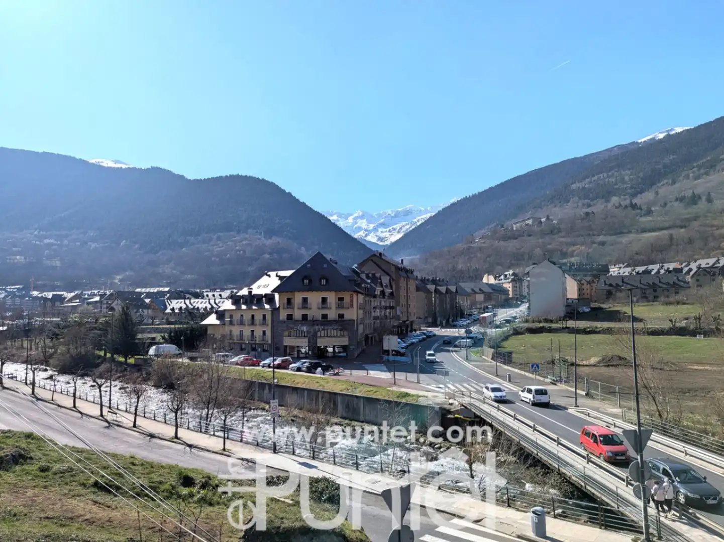 Vista exterior de Dúplex en venta en Vielha e Mijaran con Calefacción, Terraza y Balcón