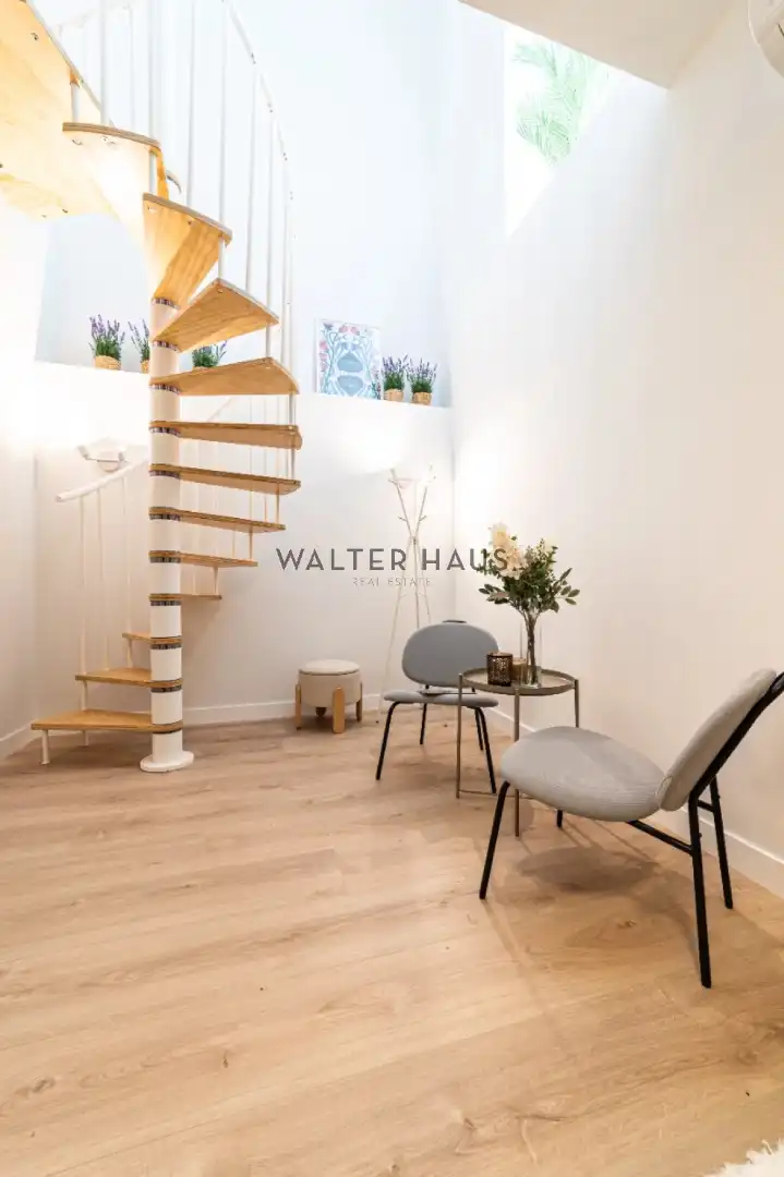 Flat for sale in Madrid  with Air Conditioner, Heating and Furnished