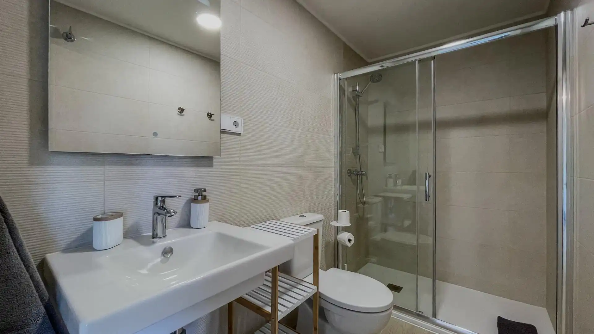 Badezimmer von Dachboden zum Verkauf in Finestrat mit Klimaanlage, Terrasse und Möbliert