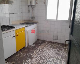 Kitchen of Flat for sale in Santiago de Compostela 