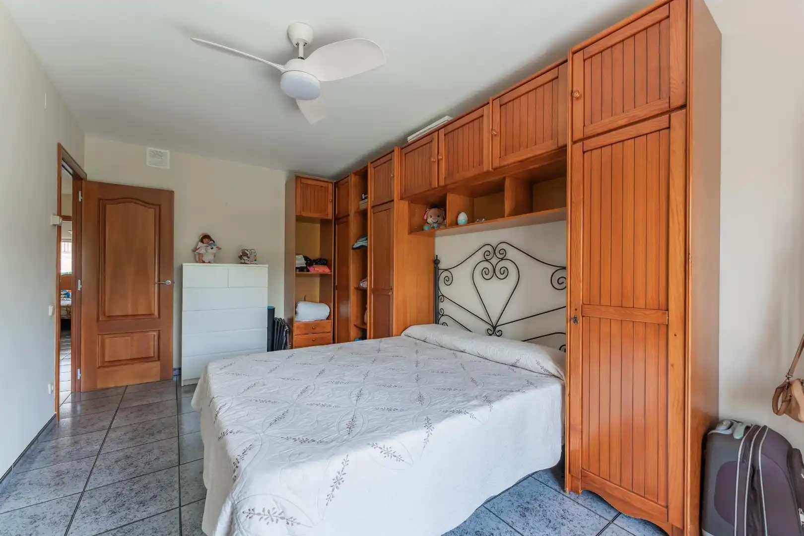 Habitación de Casa adosada en venta en Montmeló con Terraza
