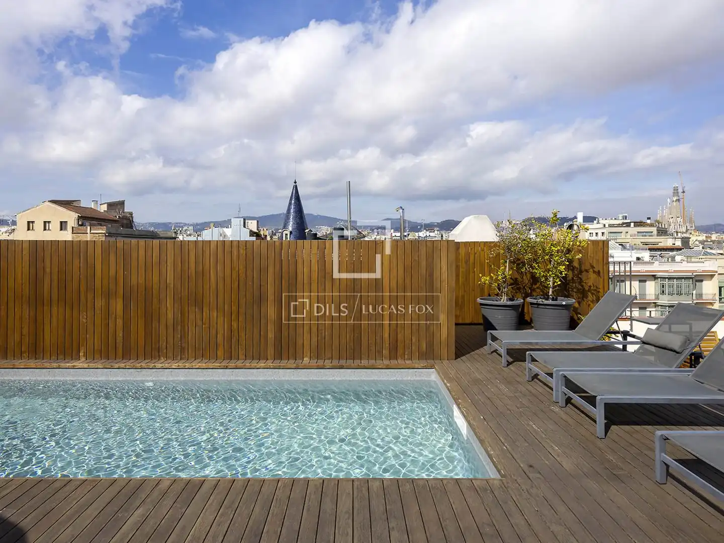 Piscina de Piso en venta en Barcelona con Aire acondicionado, Calefacción y Parquet