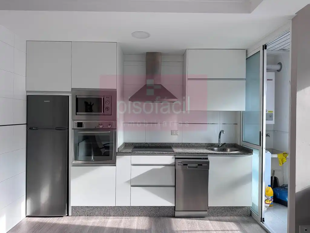 Küche von Wohnung zum Verkauf in Lugo