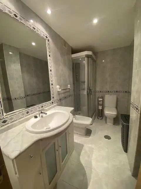 Piso en venta en HUCA - La Cadellada
