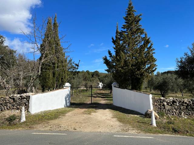 Finca rústica en Venta en Poligono 56 Paraje 172 Cerro Caldera en Valencia de Alcántara