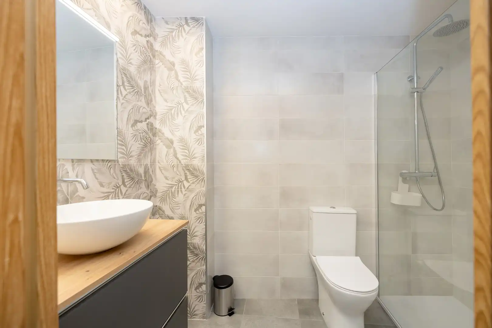 Badezimmer von Wohnung zur Miete in Granada mit Klimaanlage, Heizung und Möbliert