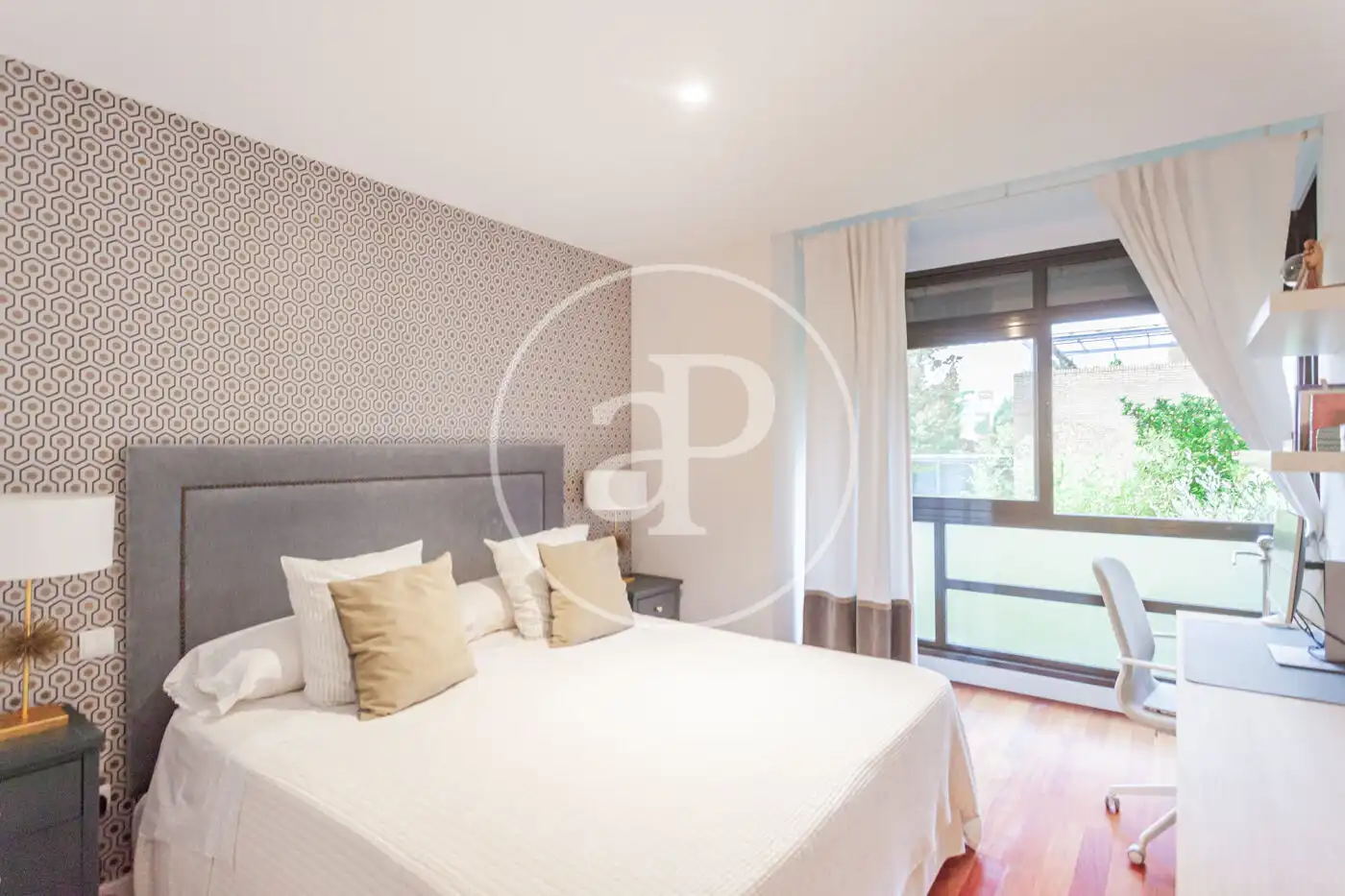 Bedroom of Flat for sale in Moncloa - Aravaca