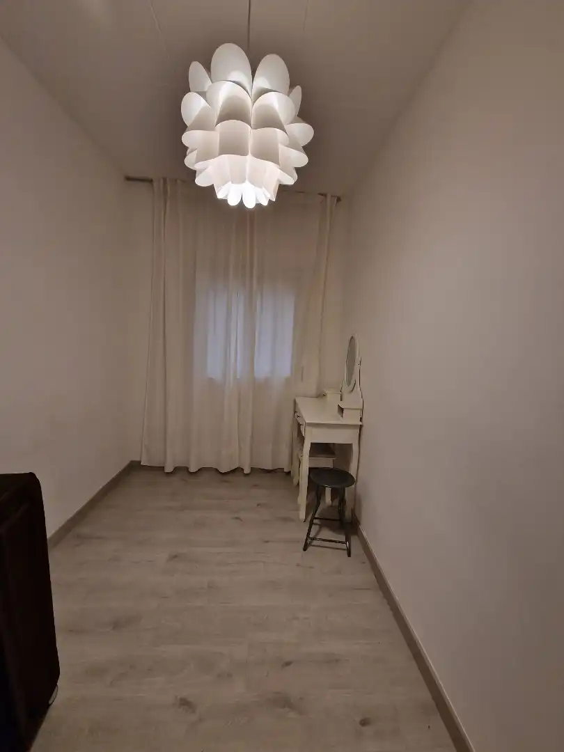 Bedroom of Flat for sale in Barcelona  with Heating, Parquet flooring and Oven