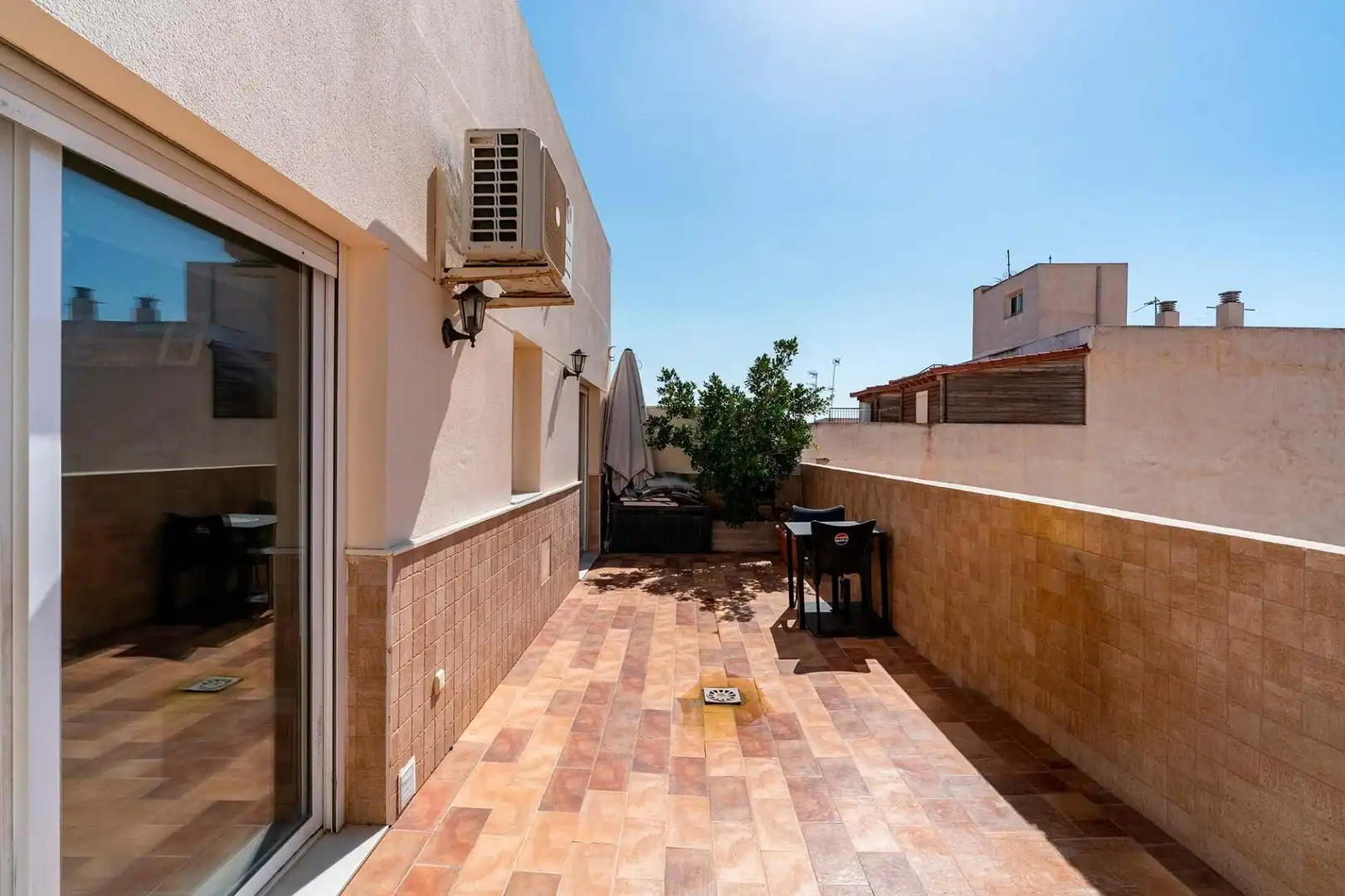 Terraza de Piso en venta en El Ejido con Aire acondicionado, Terraza y Amueblado
