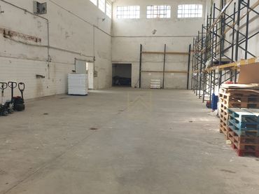 Nave industrial in affitto a Entrambasaguas - barrio montarron