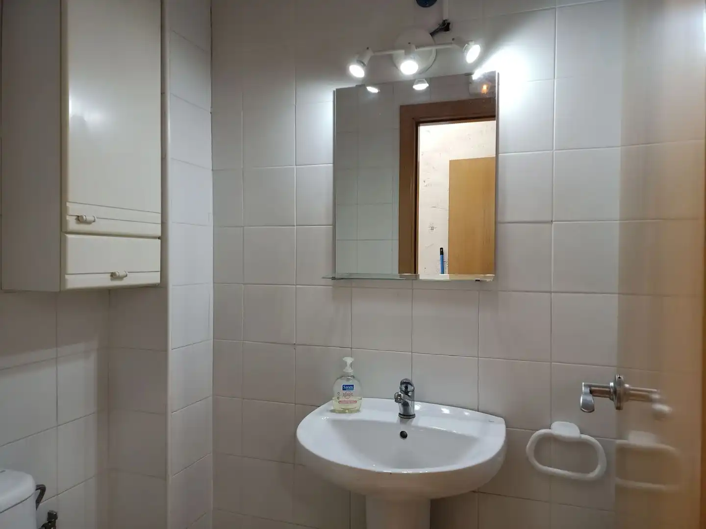 Bany de Local en venda en Mollet del Vallès amb Aire condicionat