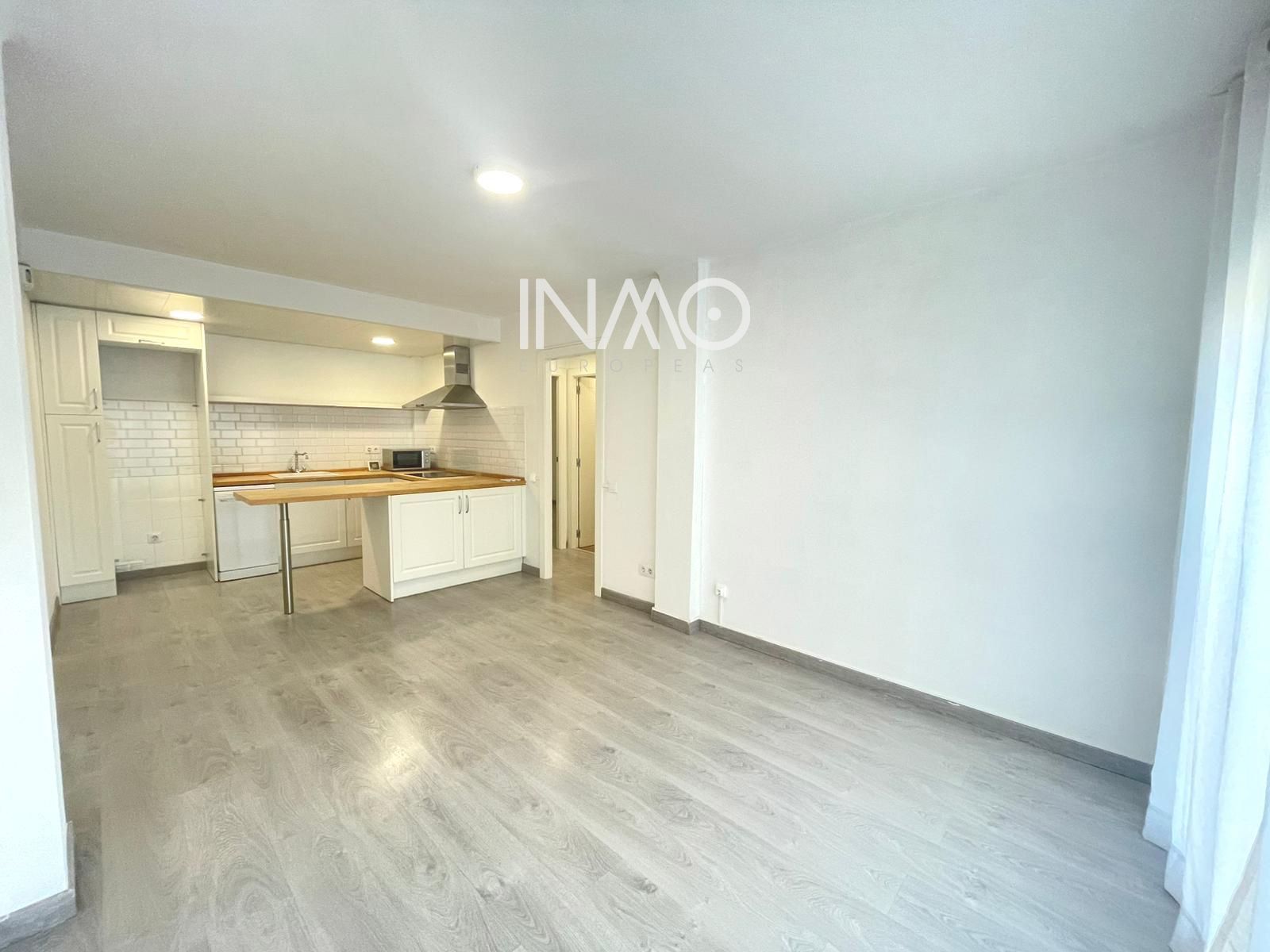 Vista exterior de Piso en venta en Rubí