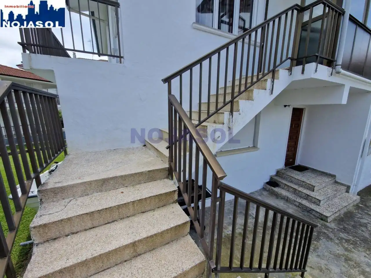 Einfamilien-Reihenhaus zur Miete in Noja mit Heizung, Privatgarten und Terrasse