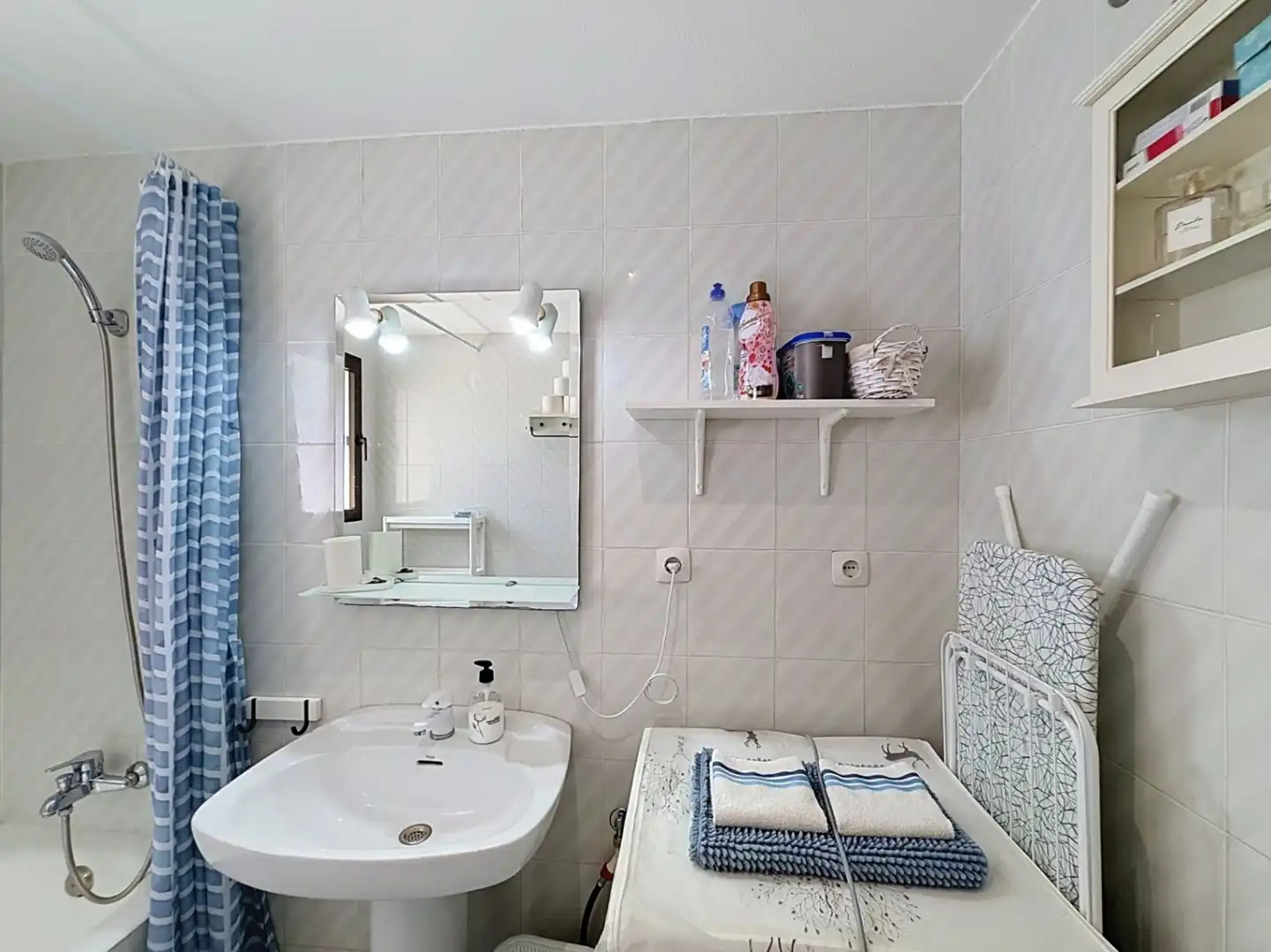Bany de Apartament en venda en Benitachell / El Poble Nou de Benitatxell amb Aire condicionat, Terrassa i Piscina