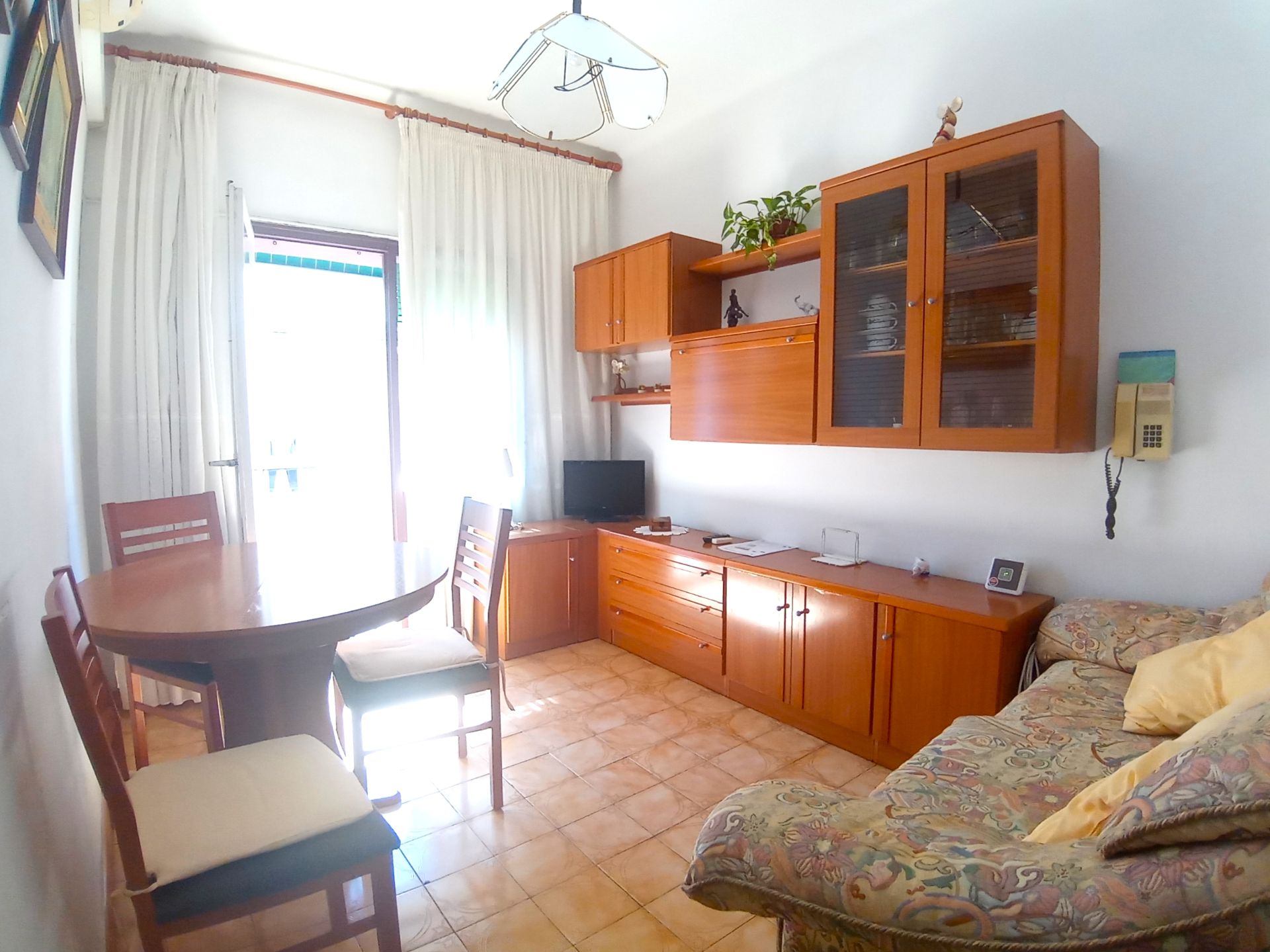 Sala d'estar de Pis en venda en Badalona amb Calefacció i Balcó