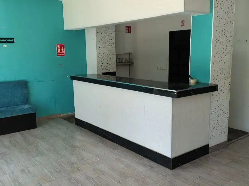 Local de alquiler en Mairena del Aljarafe con Aire acondicionado y Terraza