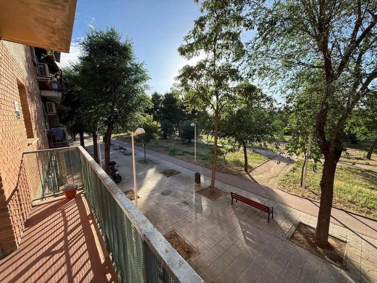 Vista exterior de Piso en venta en Toledo con Terraza y Balcón