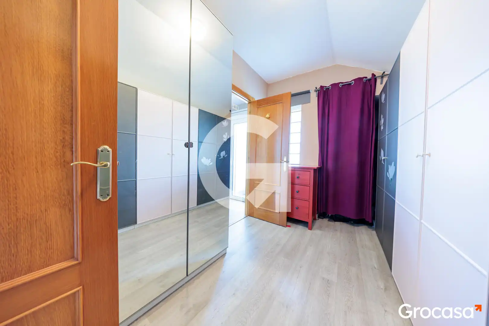 Dormitori de Casa o xalet en venda en Castellar del Vallès amb Aire condicionat, Calefacció i Jardí privat