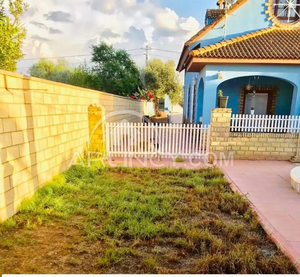 Casa o chalet de alquiler en Utrera, Sevilla