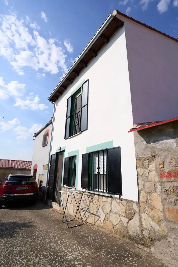Vista exterior de Casa adosada en venta en La Cabeza de Béjar 