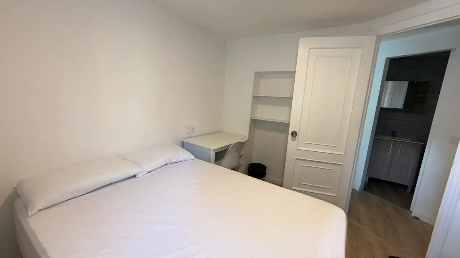 Bedroom of Flat for rent in Ourense Capital   with Heating and Furnished