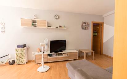 Living room of Flat for sale in Riudoms  with Air Conditioner, Heating and Parquet flooring